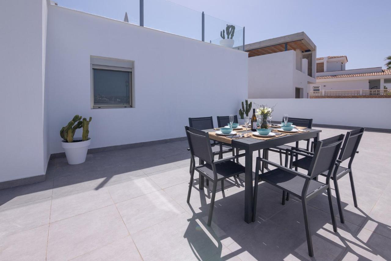 Apartment Family 6 Beachfront Corralejo By Holidays Home المظهر الخارجي الصورة