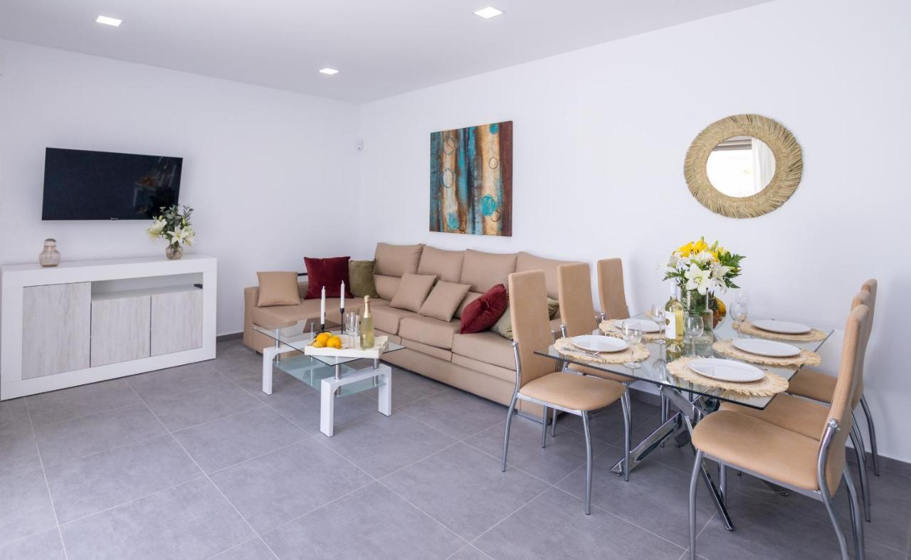 Apartment Family 6 Beachfront Corralejo By Holidays Home المظهر الخارجي الصورة